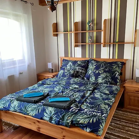 アパート Kristof Apartmanhazak Balatonberény